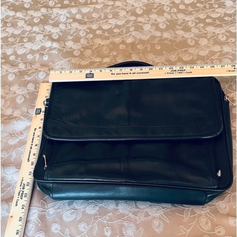 Mens Large Echelon Black Leather Briefcase EUC